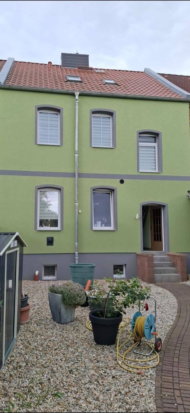 Immobilie in Raguhn-Jeßnitz - Mehrfamilienhaus mit einer Gewerbeeinheit und einer Wohnungseinheit in Jeßnitz  - Bild 1