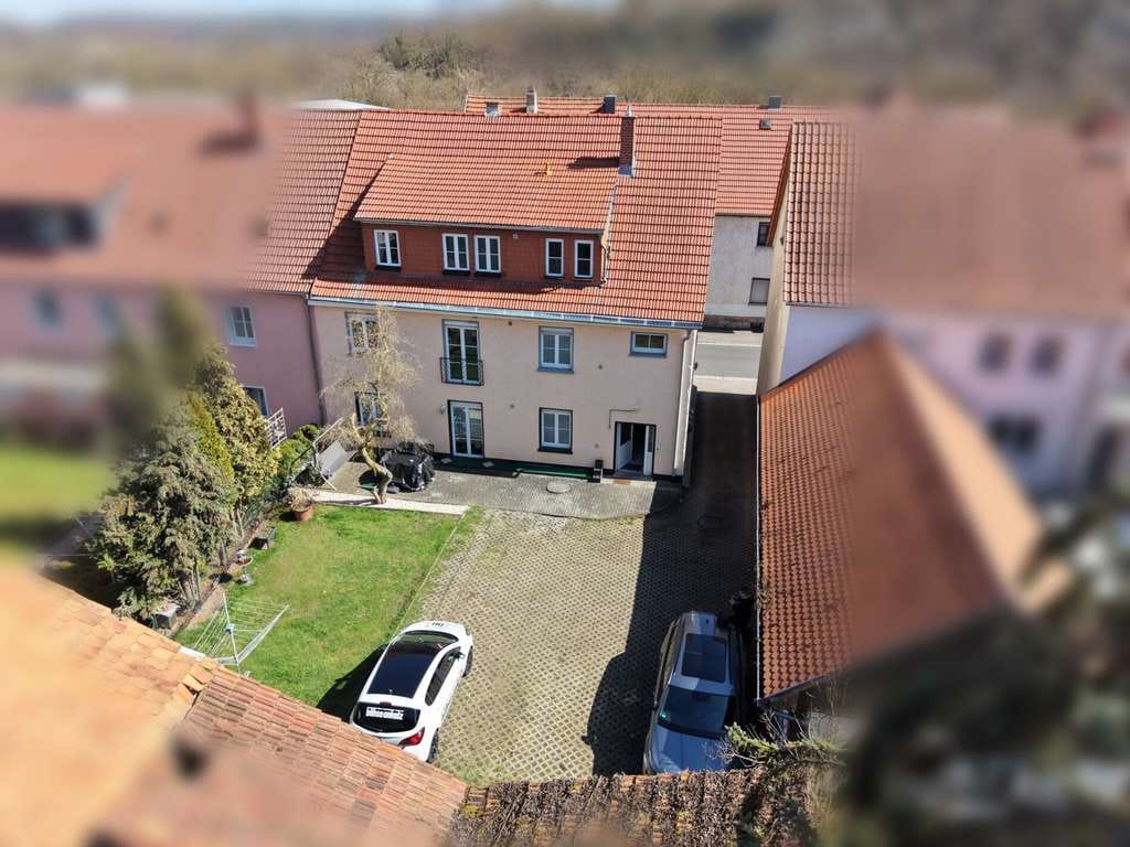 Immobilie in Amt Creuzburg - Attraktives 3-Parteienhaus in Amt Creuzburg – vielseitig nutzbar - Bild 1