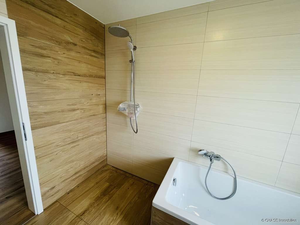 Immobilie in Hehlen - Kernsaniertes Einfamilienhaus mit Einliegerwohnung in 37619 Hehlen - Ruhiges Wohnen mit TOP-Komfort! - Bild 4