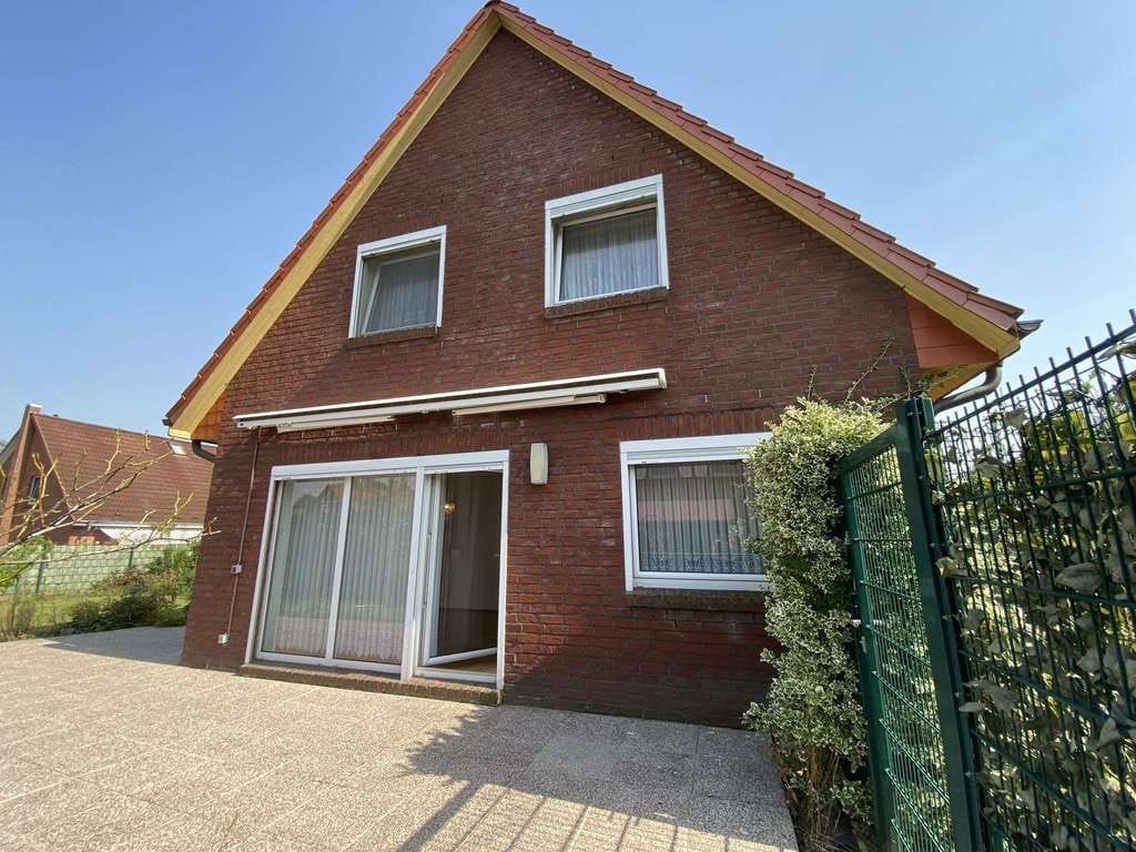 Immobilie in Bartenshagen-Parkentin - Verklinkertes Einfamilienhaus mit Garage bei Bad Doberan | www.LUTTER.net - Bild 1