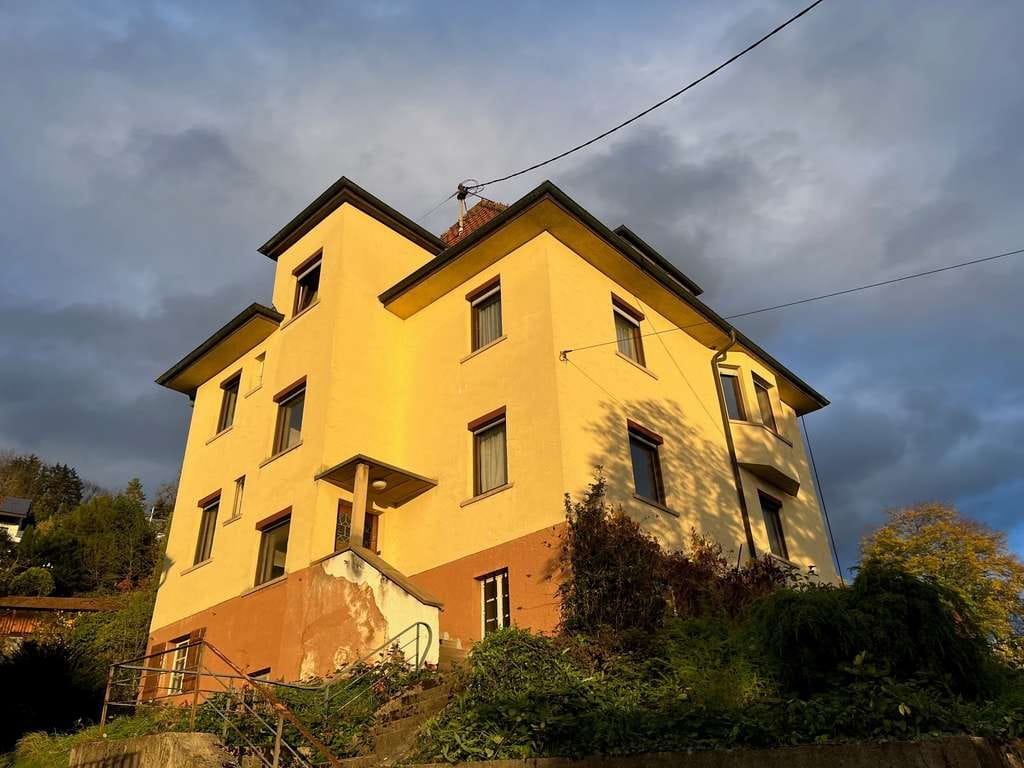 Immobilie in Plochingen - Stilvolles 2-Familienhaus in ruhiger Aussichtslage von Plochingen - Bild 2