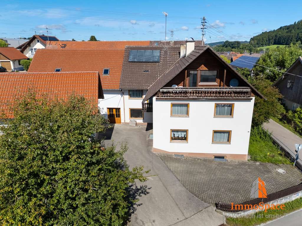 Immobilie in Aichen - *** GROßZÜGIGES ZWEIFAMILIENHAUS MIT GÄSTEHAUS/SCHREINEREI/GARAGEN UVM! *** - Bild 3