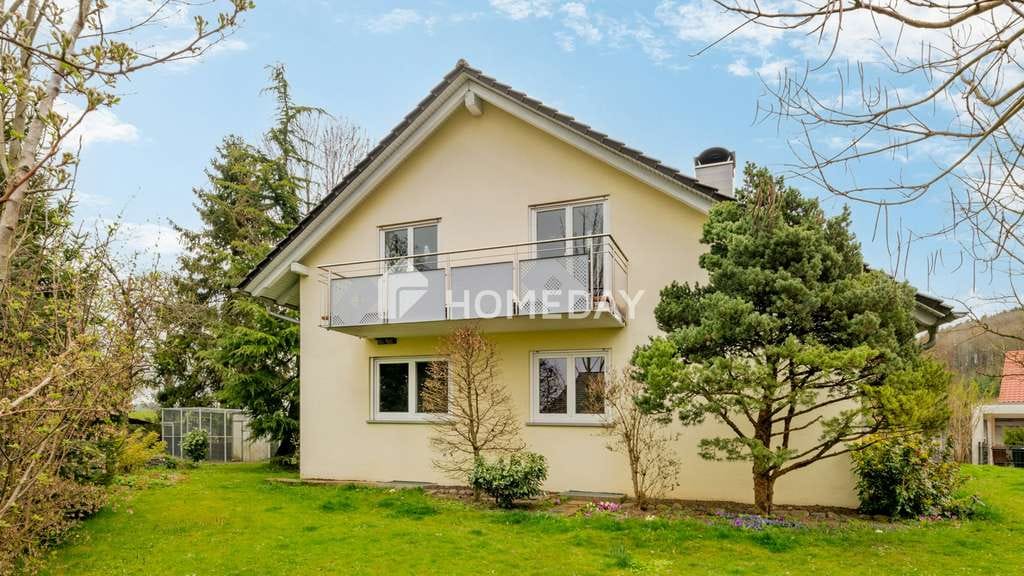 Immobilie in Hohenfels - Großzügiges Einfamilienhaus mit Einliegerwohnung auf traumhaftem Grundstück - Bild 2