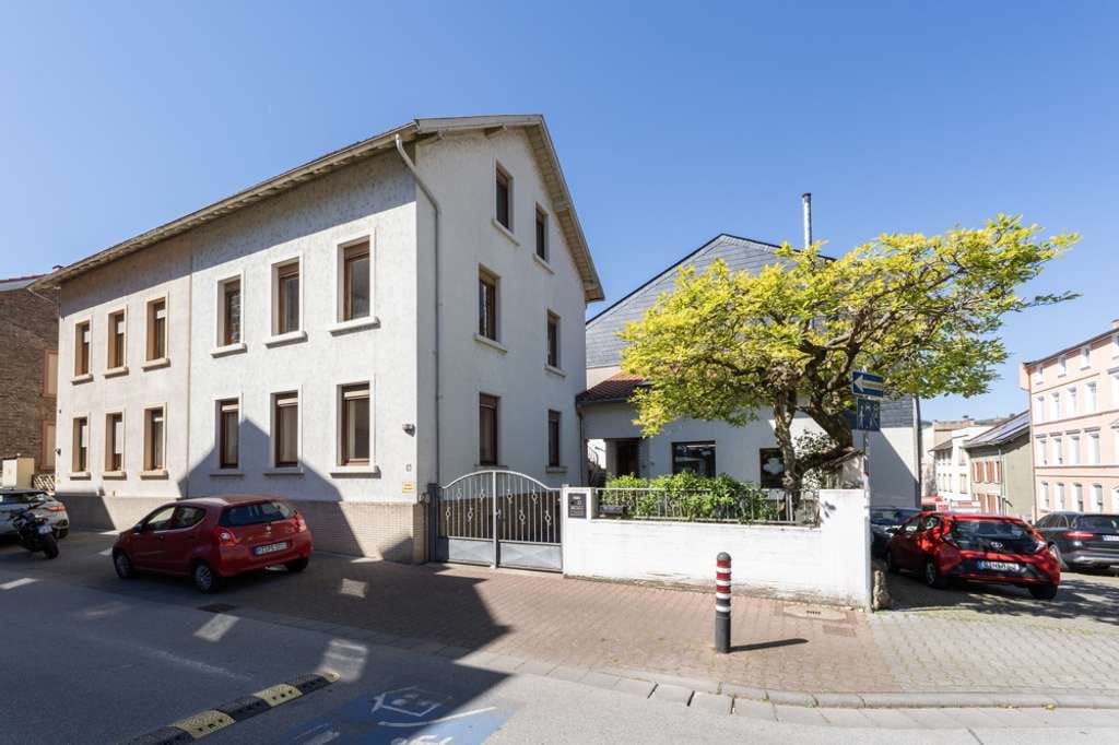 Immobilie in Bingen am Rhein - Zweifamilienhaus mit Hof und kleiner Werkstatt - Bild 1