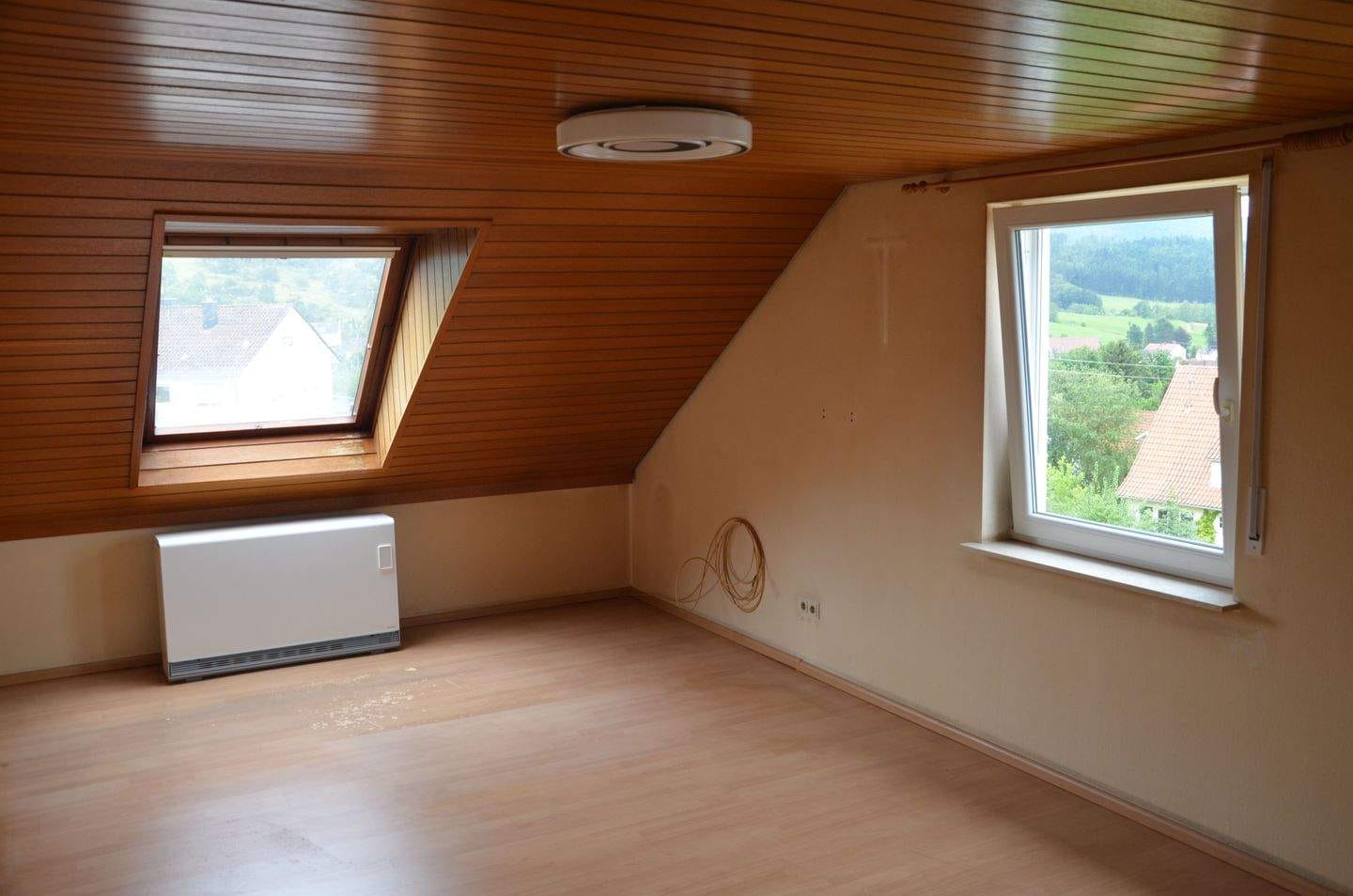Immobilie in Jungingen - Charmante 3-Zimmer-DG-Wohnung in einem  bevorzugtem Wohngebiet - Bild 3