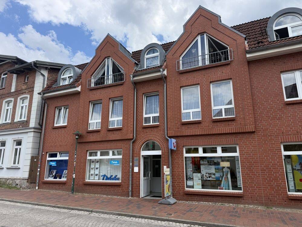 Immobilie in Hagenow - Attraktive 4-Zimmer-Eigentumswohnung mit Balkon in zentraler Lage von Hagenow - ideal für Kapitalanleger und Selbstnutzer - Bild 2