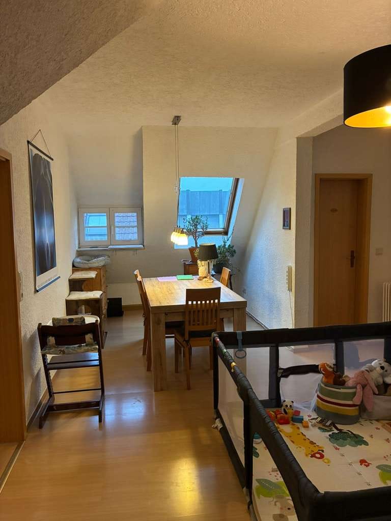 Immobilie in Ihringen - Attraktive 4 Zimmer Wohnung in Ihringen mit 2 Balkonen - Bild 1