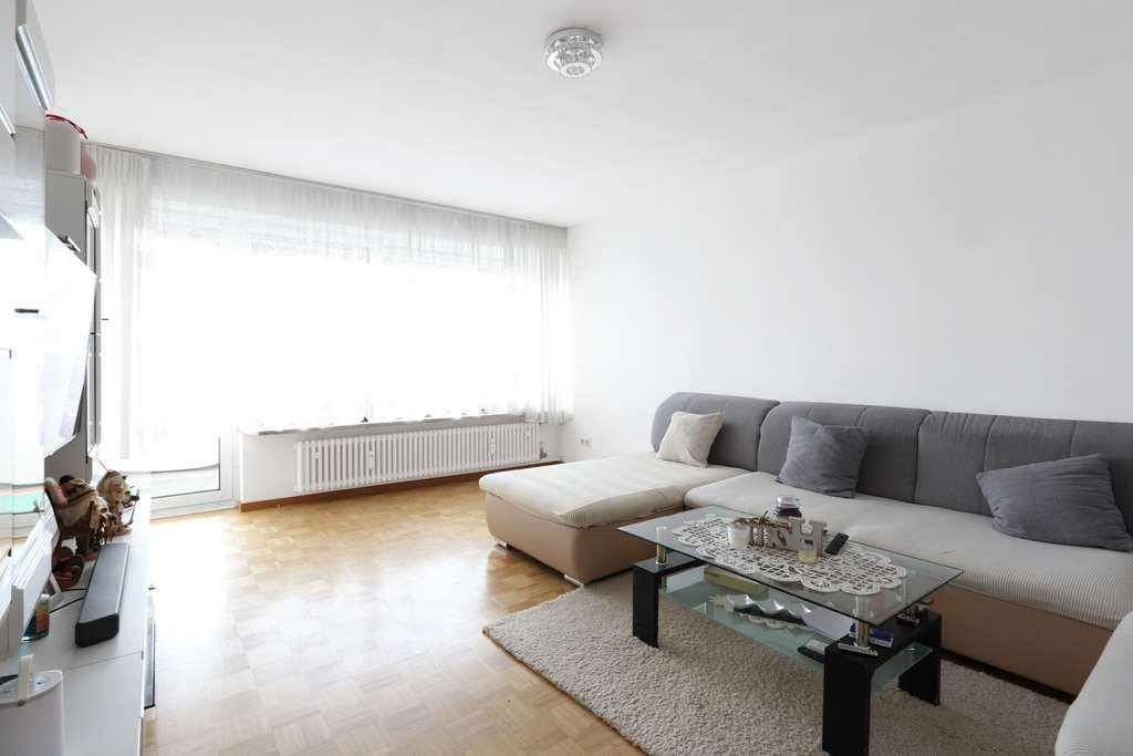 Immobilie in Germering - 🌇✨ Lichtdurchflutet & hoch gelegen: Loggia mit weitem Ausblick - Bild 1