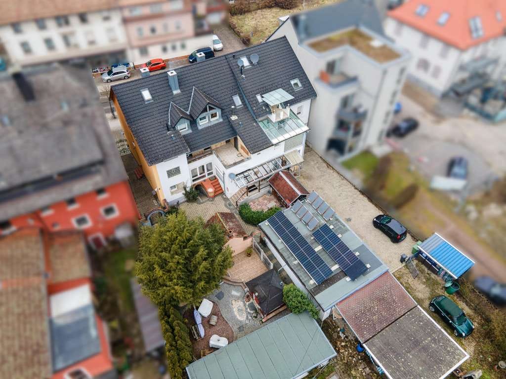 Immobilie in Waldkirch - Dreifamilienhaus in Waldkirch-Kollnau mit Entwicklungspotenzial - Bild 1
