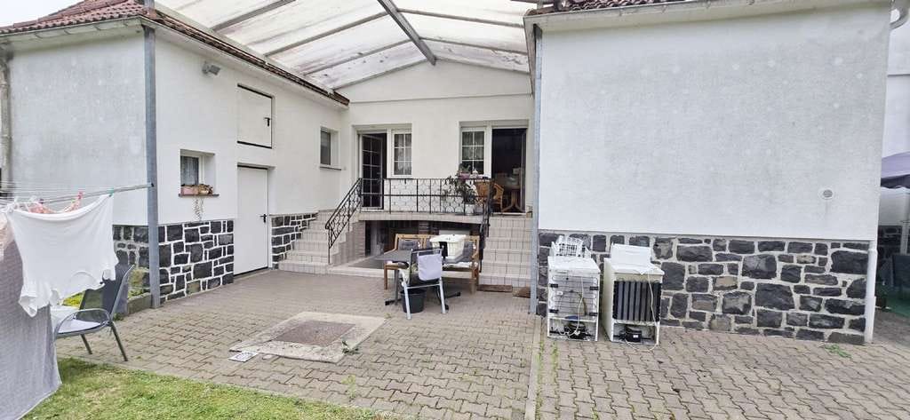 Immobilie in Hirzenhain - Attraktive gepflegte Reihenhäuser in ruhiger Sackgassenlage mit Garten, Carport und Stellplatz - Bild 3