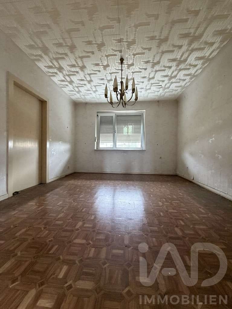 Immobilie in Püttlingen - Freistehendes Einfamilienhaus auf schönen Grundstück in Püttlingen-Köllerbach - Bild 4