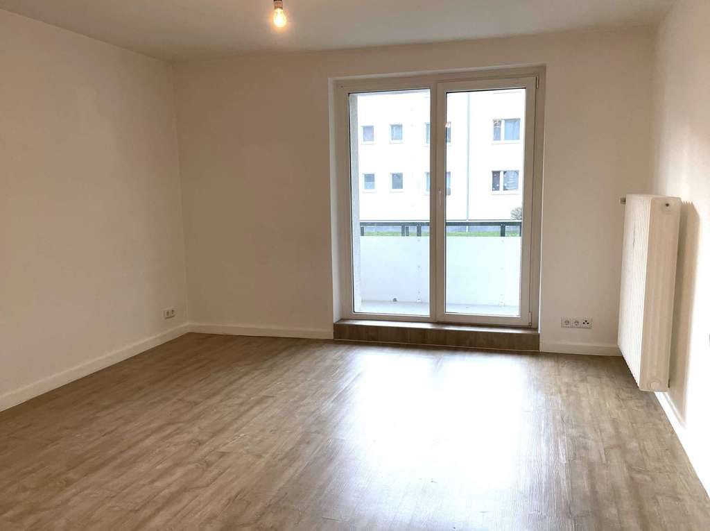 Immobilie in Rauen - Bezugsfreie 3-Zimmerwohnung mit eigenem Garten, im idyllischen Berliner Umland - Bild 0