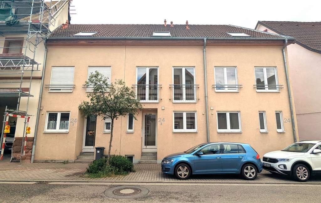 Immobilie in Hirschberg an der Bergstraße - Gemütliches Reihenhaus mit Balkon und Stellplatz! - Bild 0
