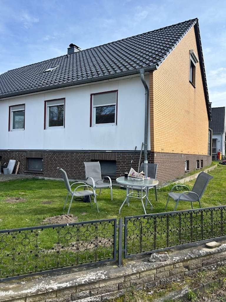 Immobilie in Vechelde - Familienfreundliches Einfamilienhaus mit großem Gartengrundstück in Vechelde OT Alvesse - Bild 1
