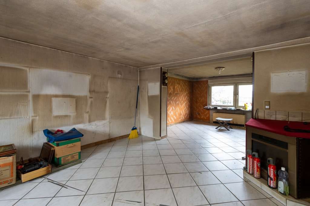 Immobilie in Neunkirchen-Seelscheid - Seelscheid: Freistehendes Einfamilienhaus mit schönem Grundstück sucht Handwerker! - Bild 4