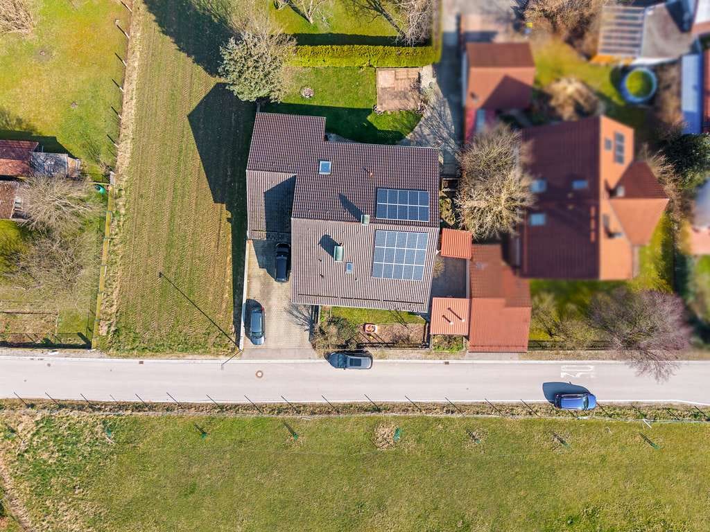 Immobilie in Wiedergeltingen - Großfamilie: ruhiges Haus nahe Bhf. Buchloe und A96 - Bild 1