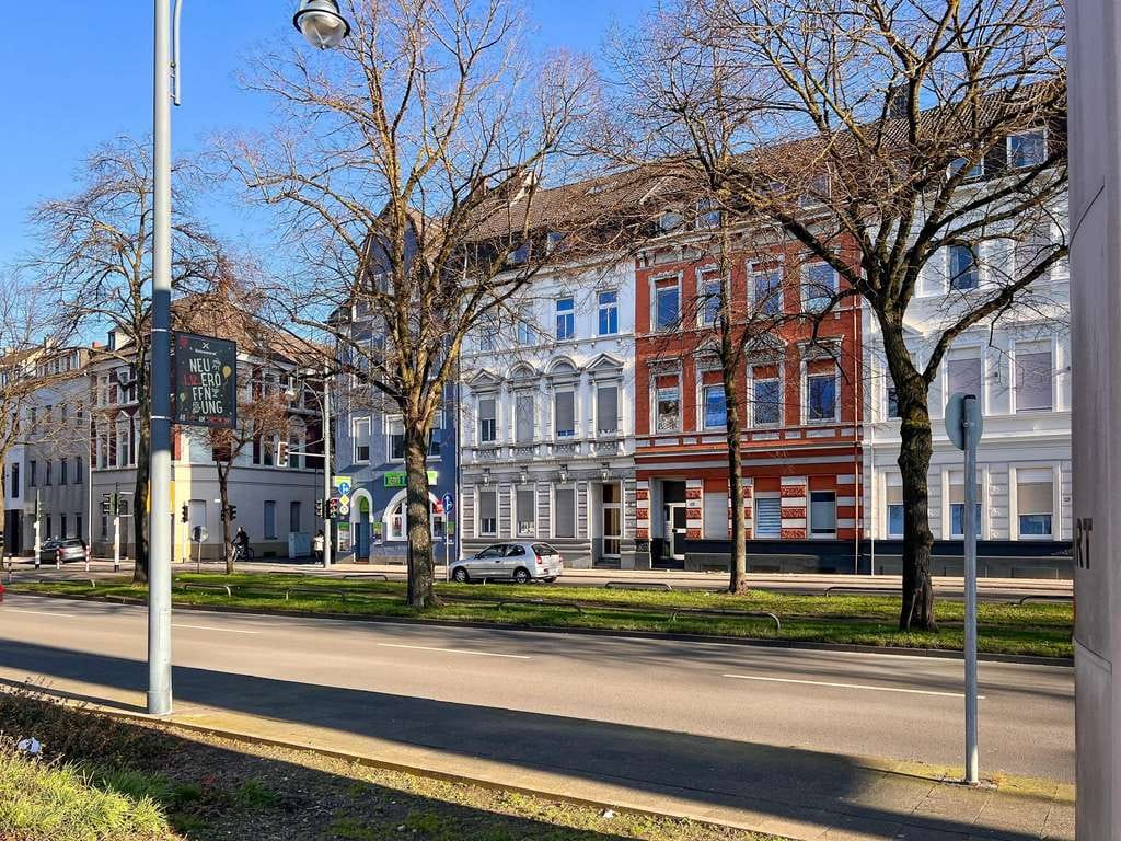Immobilie in Krefeld -  Mehrfamilienhaus aus der Gründerzeit - Bild 1