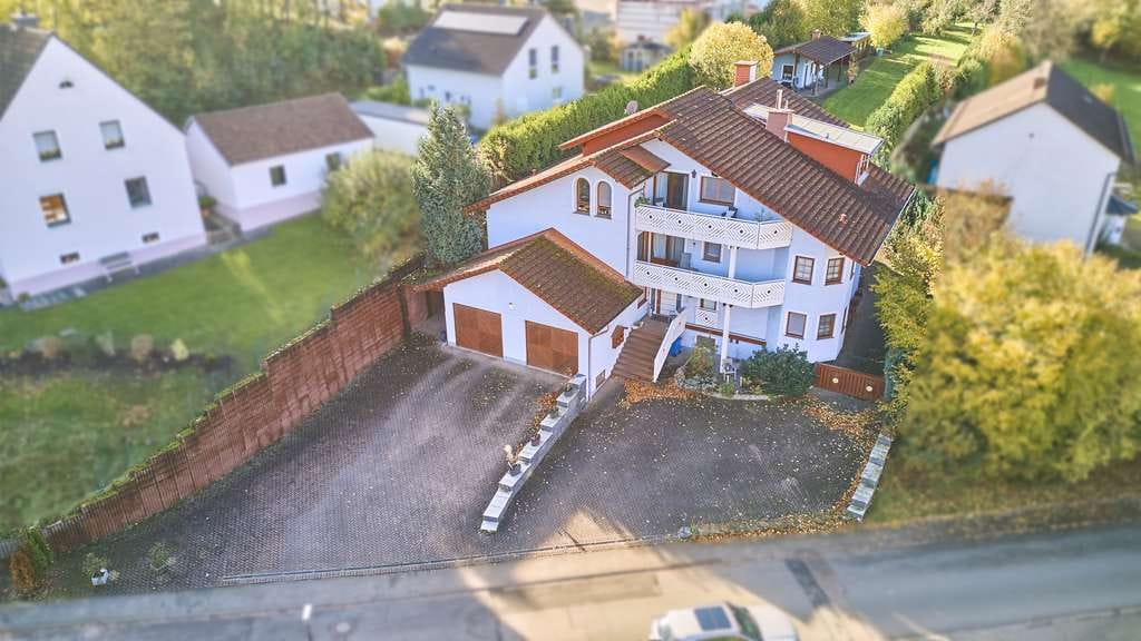 Immobilie in Contwig - Schickes Wohnhaus mit reichlich Platz und großem Grundstück! - Bild 0