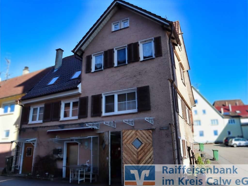 Immobilie in Neubulach - Wer jetzt nicht zugreift, hat selber Schuld! Charmantes Einfamilienhaus im Herzen von Neubulach. - Bild 0