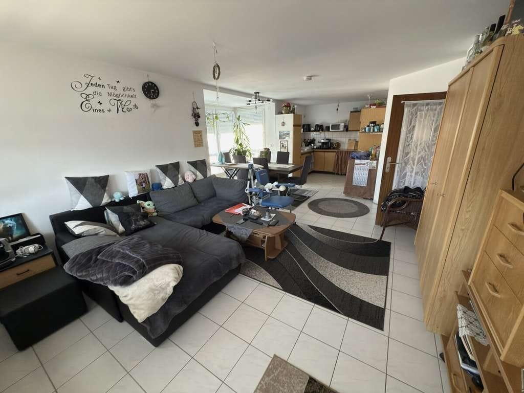 Immobilie in Villingendorf - Charmante 3,5-Zimmer-Wohnung mit Balkon und Carport in bevorzugter Lage in Villingendorf - Bild 1