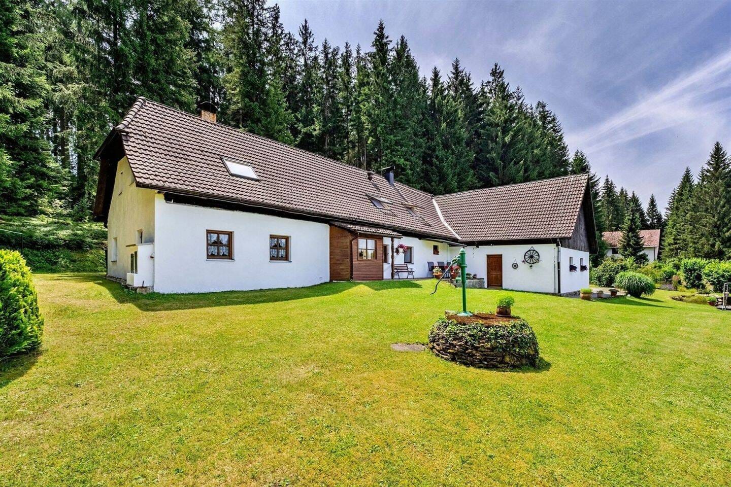 Immobilie in Sehlde - Luxushaus mit zwei Wohnungen und großen Grundstücken mitten in der Natur - Vresná - Bild 0