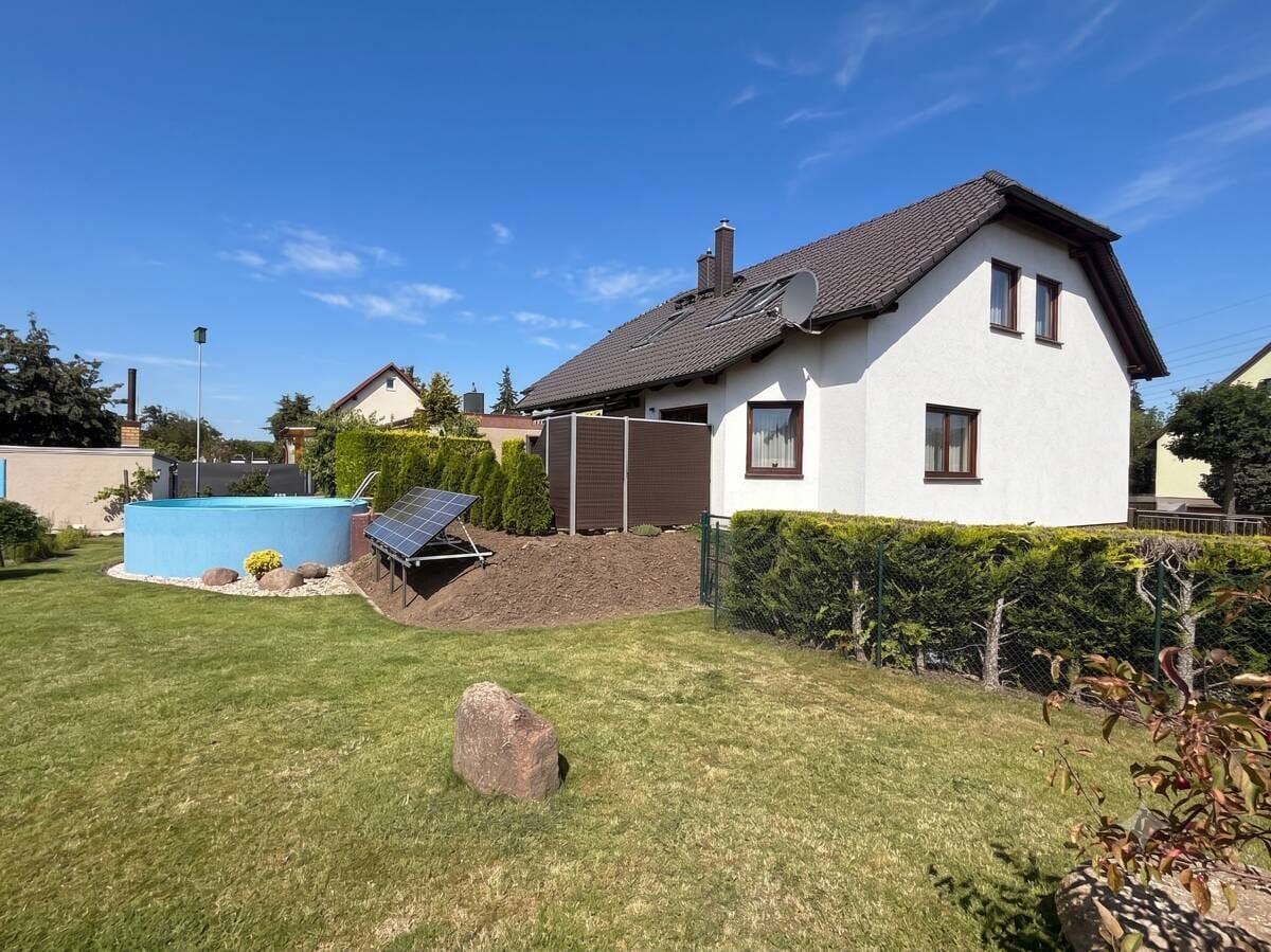 Immobilie in Muldestausee - Wohnkomfort auf drei Ebenen Großzügiges Zuhause mit Sauna, Pool und Garten in Muldensteiner TOP-Lage - Bild 3