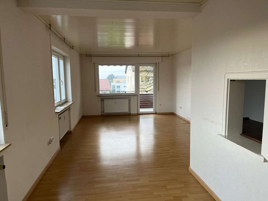 Immobilie in Rechberghausen - Gepflegte 3,5-Zimmer-Wohnung mit Balkon in Rechberghausen ***OHNE MAKLER*** - Bild 1