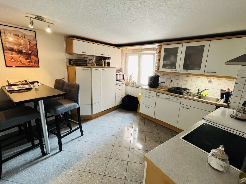 Immobilie in Scheer - PRAKTISCHES EINFAMILIENHAUS  IN RUHIGER LAGE MIT SCHEUNE, GARAGE, 8  ZIMMERN & VIEL POTENZIAL - Bild 2