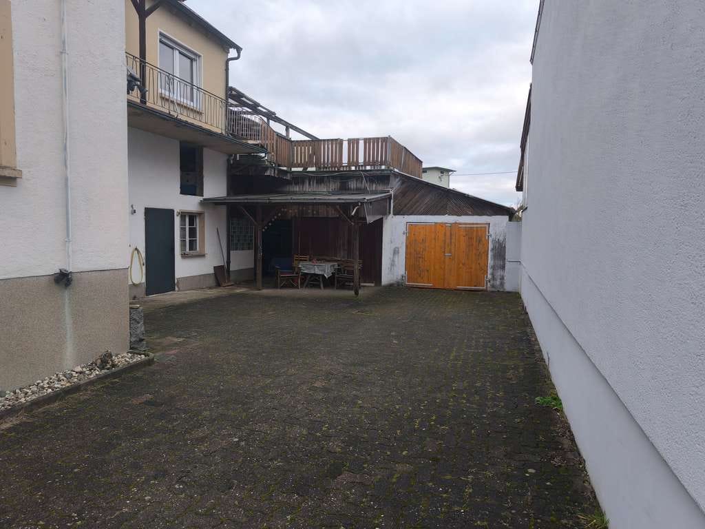 Immobilie in Wörth am Rhein - Gemütliches Zuhause am Bienwald – Haus mit Scheune, Hof und großem Garten - Bild 1