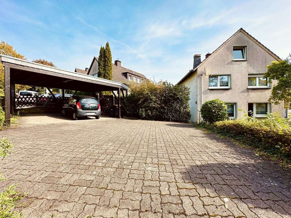 Immobilie in Menden - Provisionsfrei!! Traumhaftes Zweifamilienhaus mit optionalen Baugrundstück in Menden Sauerland! - Bild 1
