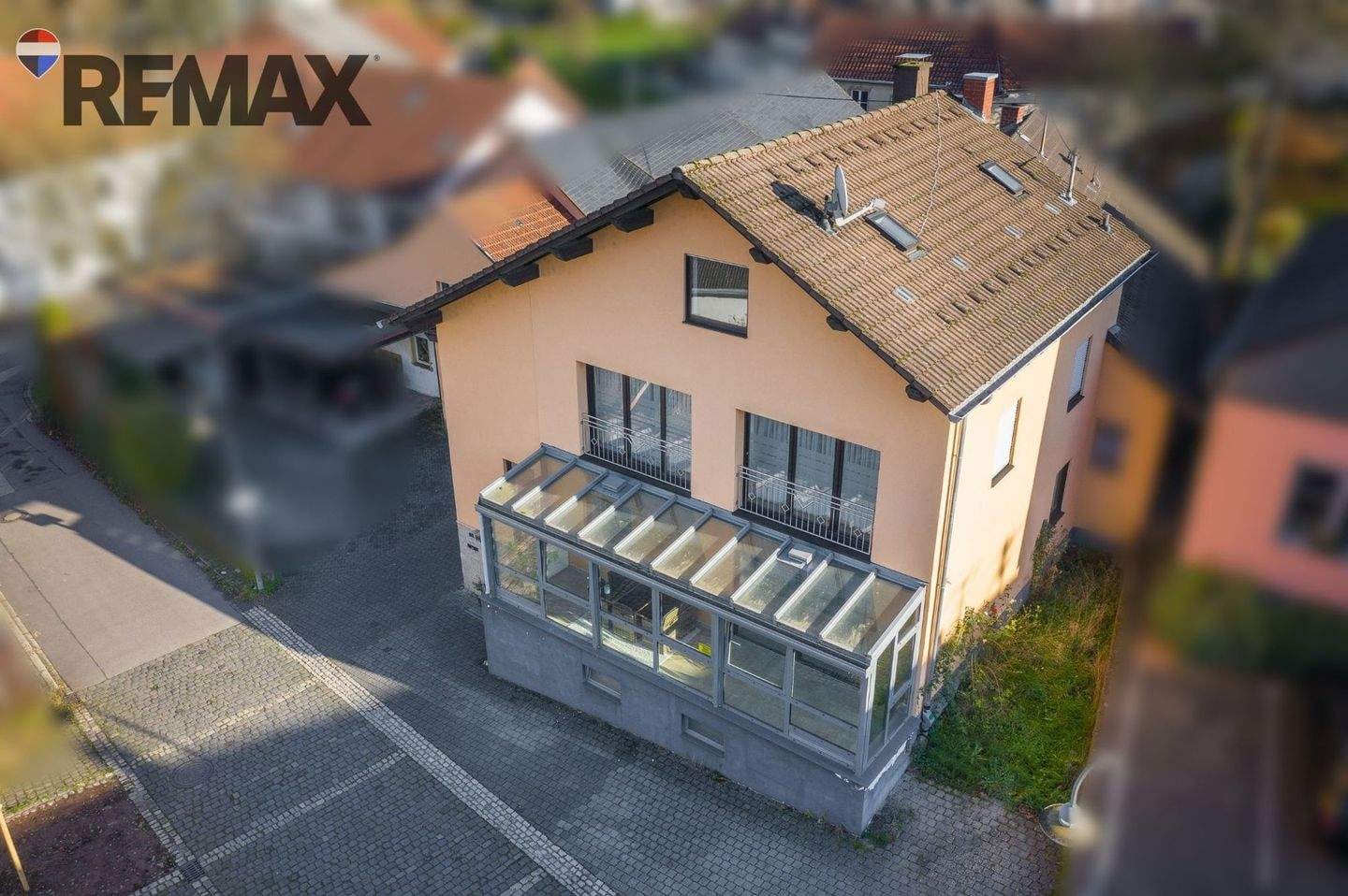 Immobilie in Serrig - Charmantes, umfangreich modernisiertes Einfamilienhaus mit Wintergarten und viel Platz für die ganze Familie - Bild 1