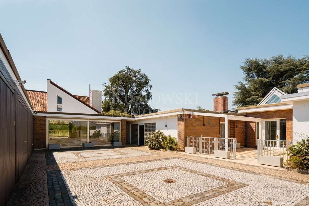 Immobilie in Haßloch - In Privatstraße am Feldrand - Design-Bungalow mit großem Traumgarten! - Bild 2