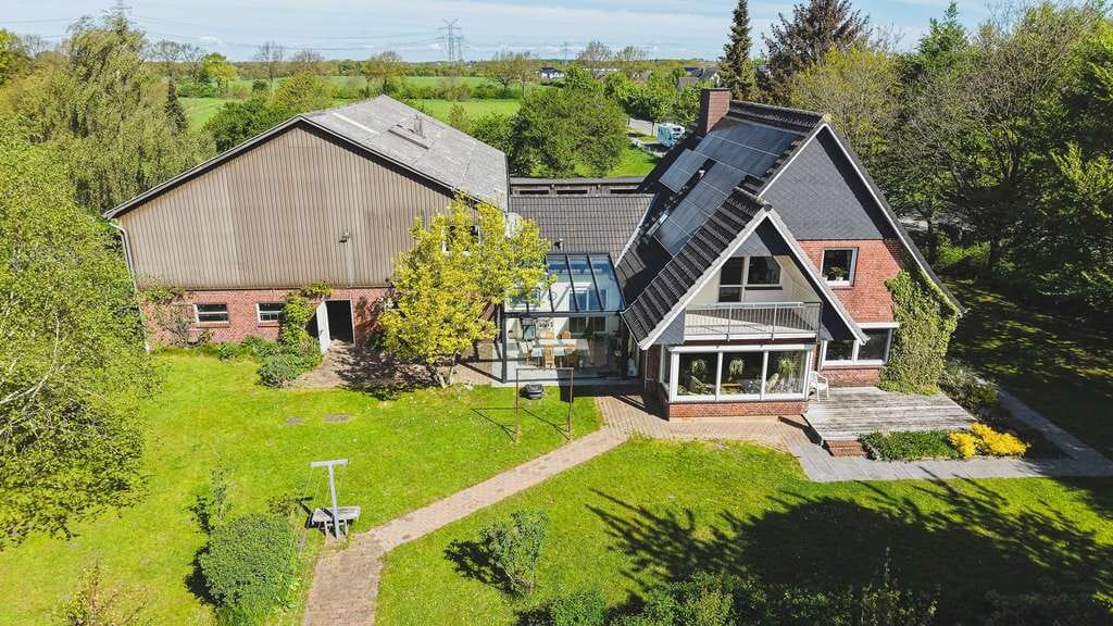 Immobilie in Handewitt - Solides Einfamilienhaus plus zwei Wohneinheiten - Bild 0