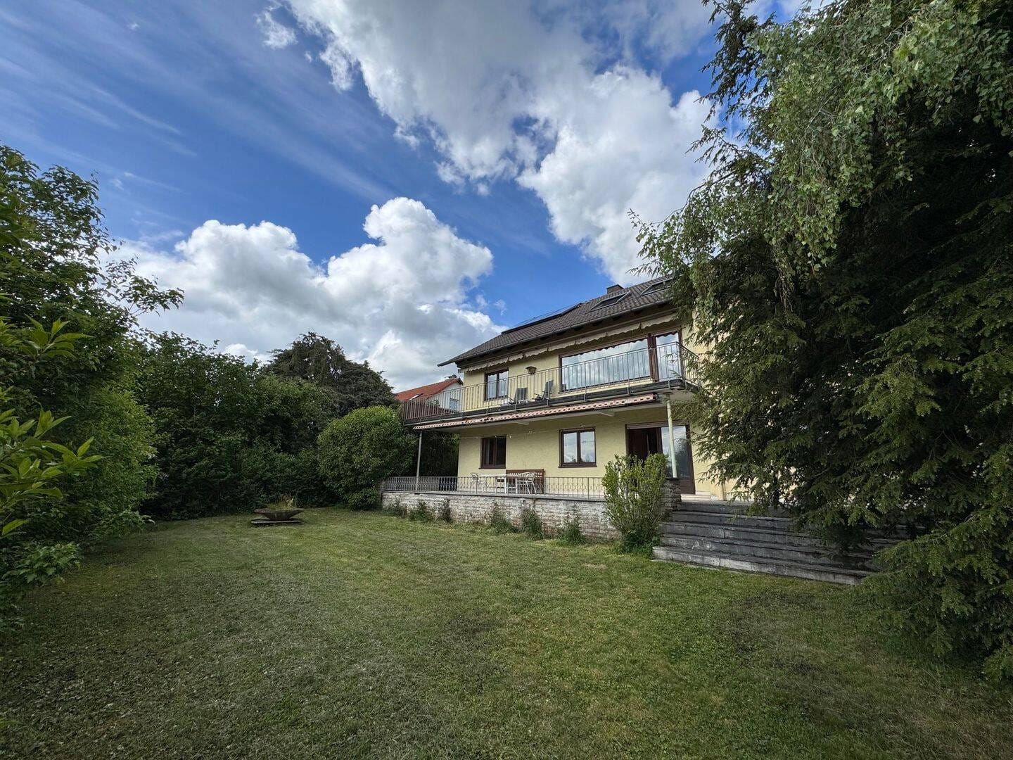 Immobilie in Feuchtwangen - Gepflegtes 2 bis 3 Familienhaus in Feuchtwangen - Bild 2