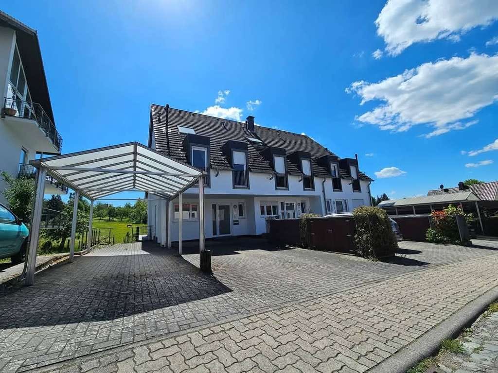 Immobilie in Trippstadt - Modernes Wohnerlebnis auf vier Ebenen – Stilvolles Reihenendhaus in Trippstadt - Bild 0