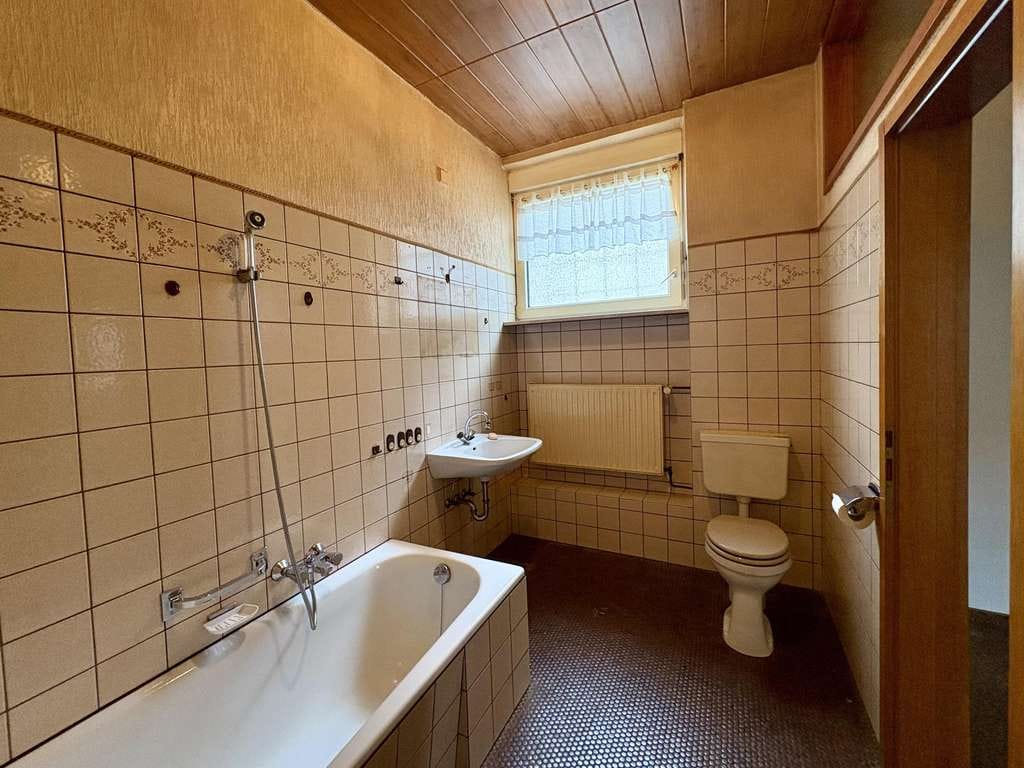 Immobilie in Edenkoben - Charmantes Ein- oder Zweifamilienhaus in Edenkoben
 - Bild 4