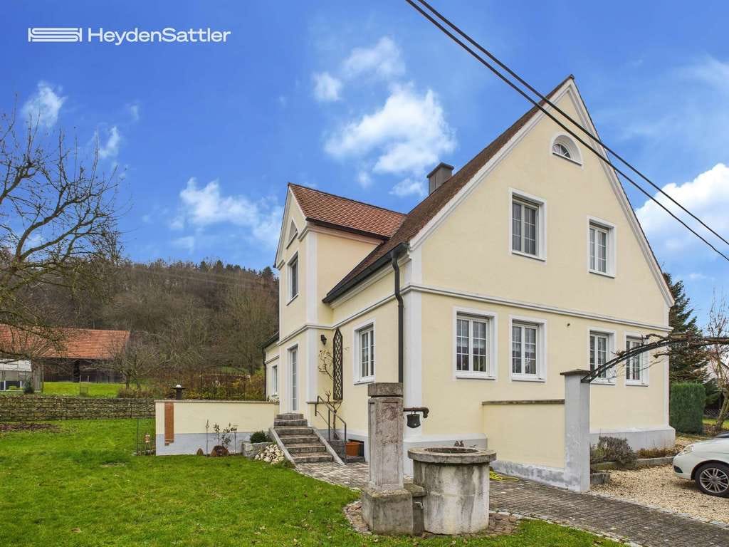 Immobilie in Kühlenthal - Großzügiges Einfamilienhaus mit durchdachtem Raumkonzept, Südgarten und hohem Wohnkomfort - Bild 1