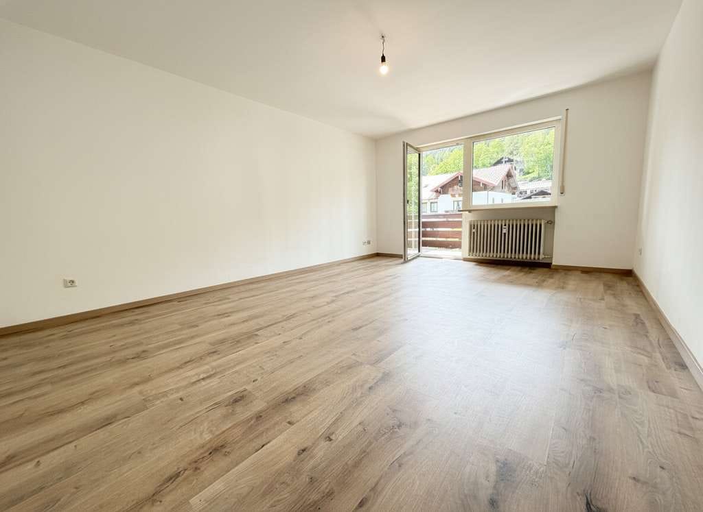 Immobilie in Mittenwald - 2-Zimmer-Wohnung mit Balkon & Bergblick -  Renoviert, bezugsbereit als Hauptwohnsitz, Feriendomizil  - Bild 4