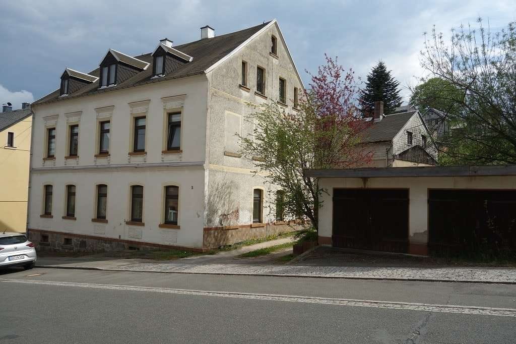 Immobilie in Schönheide - Teilsaniertes Objekt mit großem Potential in Schönheide - Bild 2