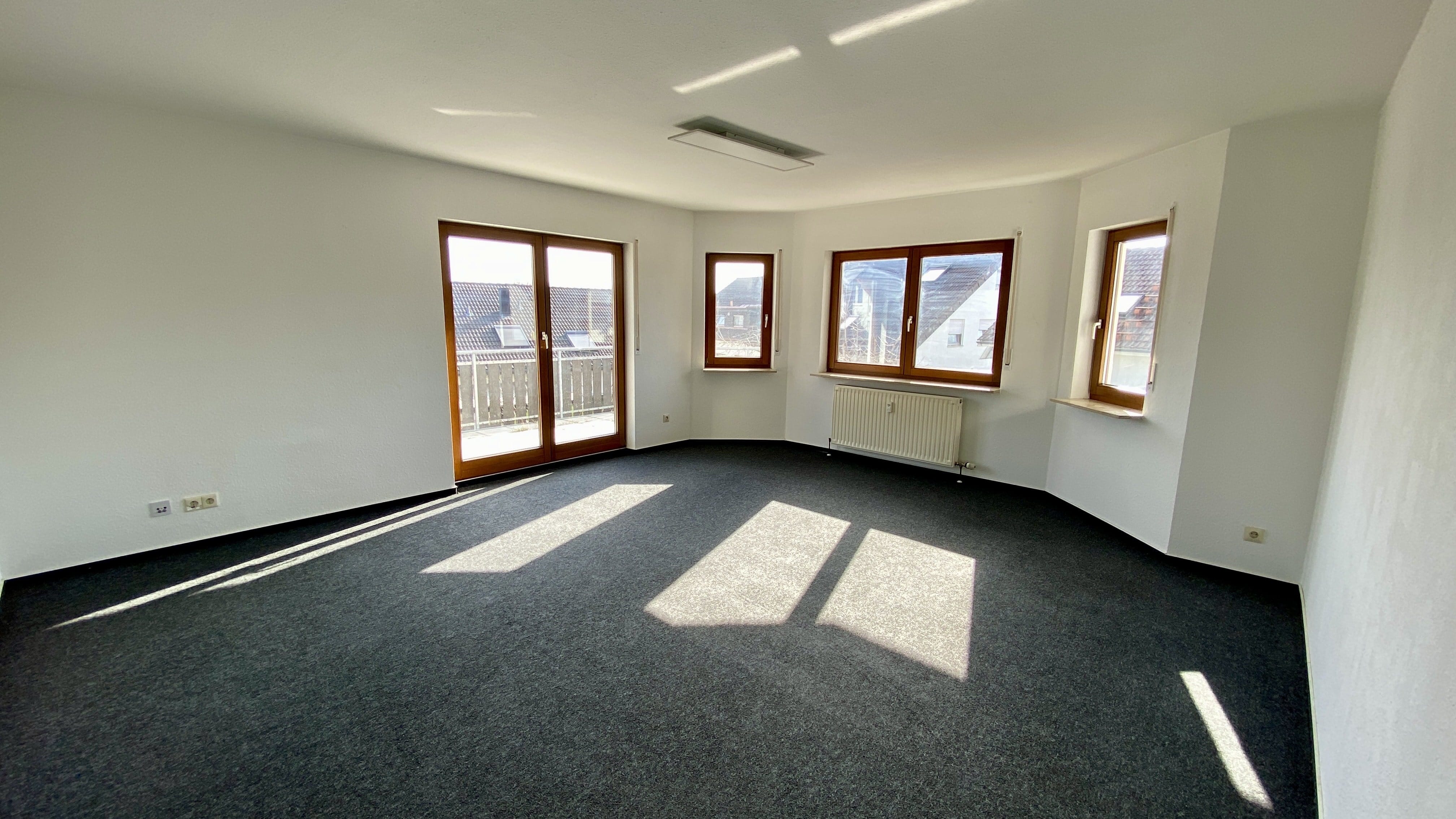 Immobilie in Abstatt - Großzügige Wohnung in Abstatt - Terrasse, Balkon & Potenzial - Bild 2