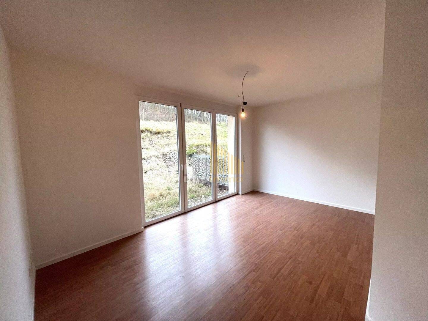 Immobilie in Zerf - Großzügige Eigentumswohnung in Zerf - moderne Ausstattung und durchdachtes Raumkonzept - Bild 2
