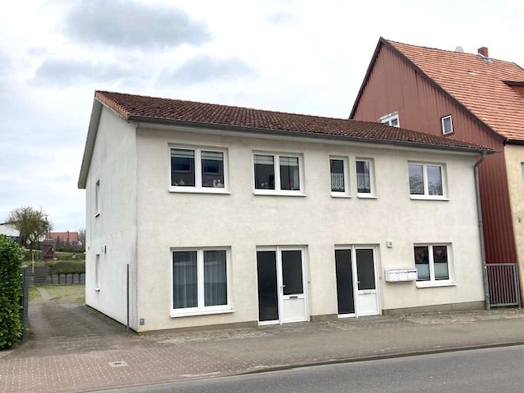 Immobilie in Goldberg - Kleines Stadthaus mit zwei Mietwohnungen, Gewerbefläche und großzügigem Grundst - Bild 0
