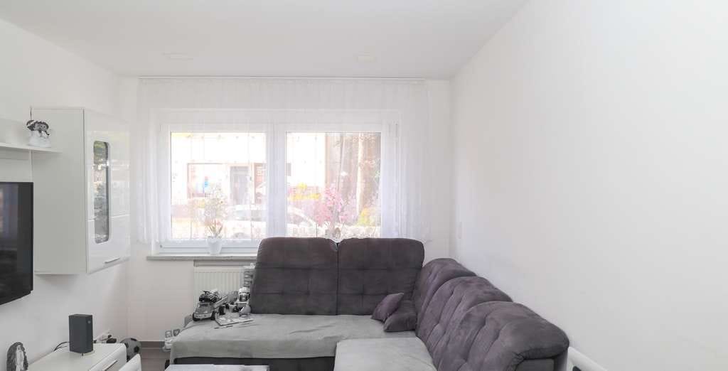 Immobilie in Sonnenbühl - Renoviertes 3 - Familienhaus im Zentrum von Undingen - Bild 2