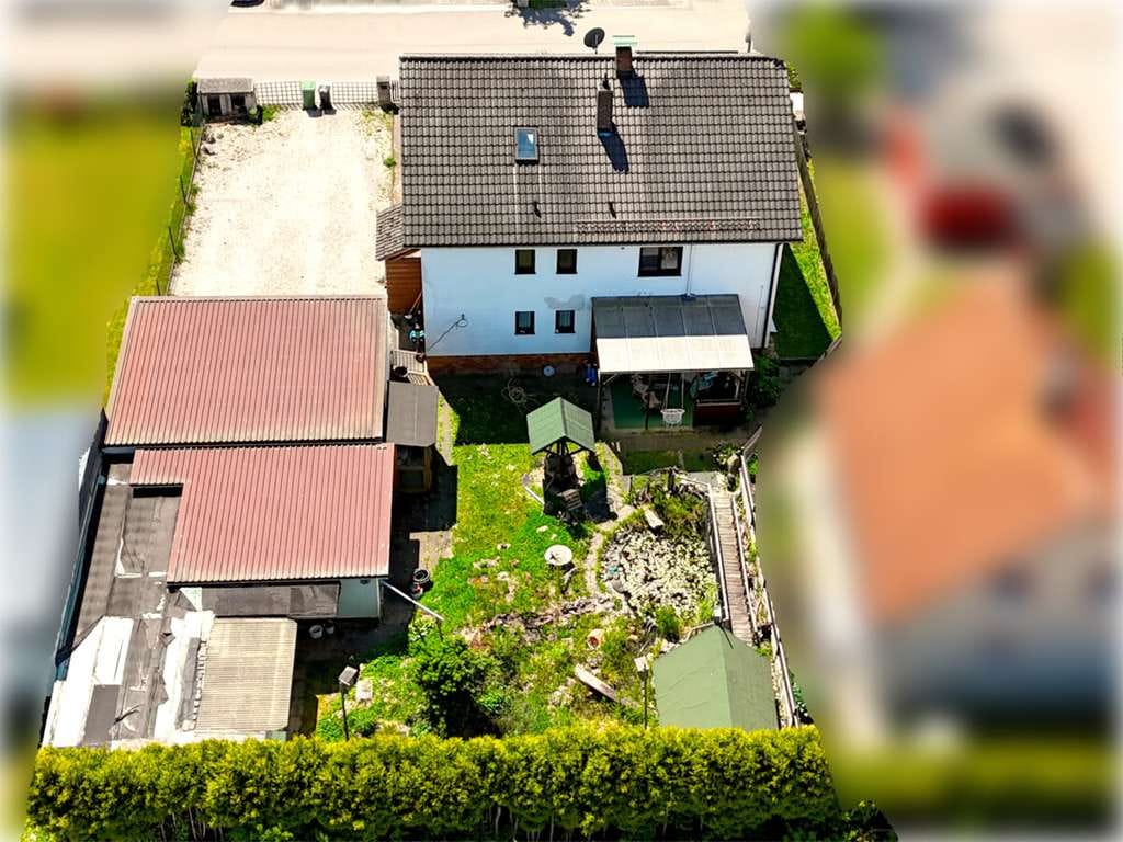Immobilie in Zeitlarn - Küß mich wach!
Zweifamilienhaus in Zeitlarn - freiwerdend! - Bild 2