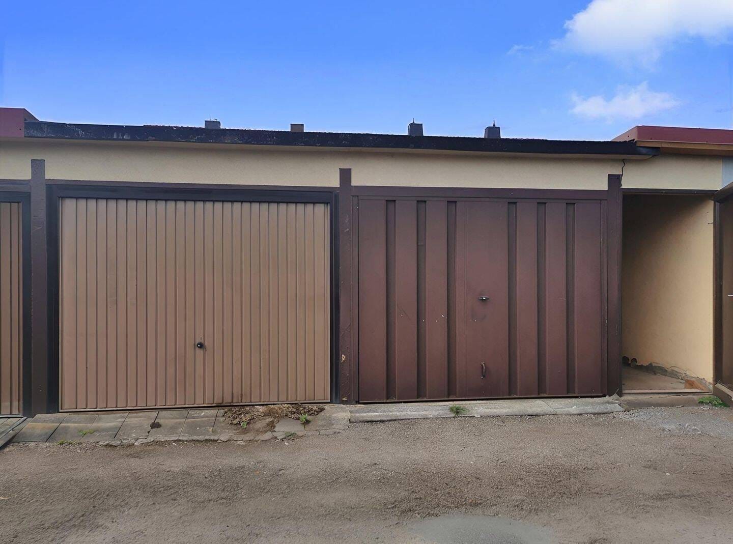 Immobilie in Nordhausen - Ideale Gelegenheit für eine junge Familie: Reihenhaus mit Garten und zwei Garagen in Nordhausen ! - Bild 3