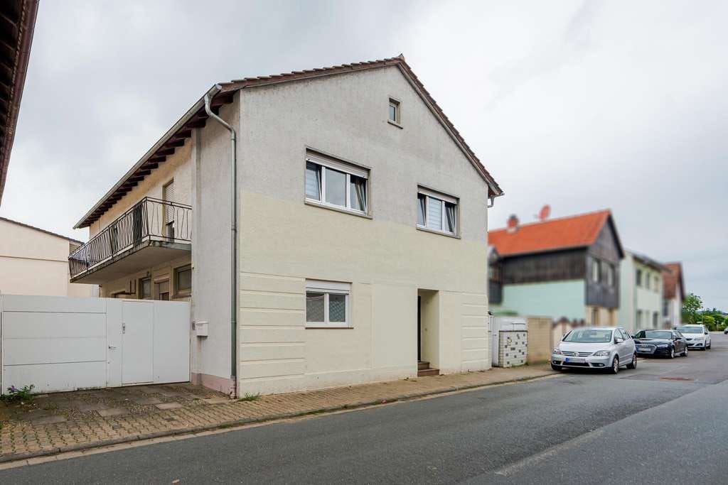 Immobilie in Trebur - Trebur-Astheim: Drei Wohneinheiten und sehr viel Fläche zur Entfaltung! - Bild 1