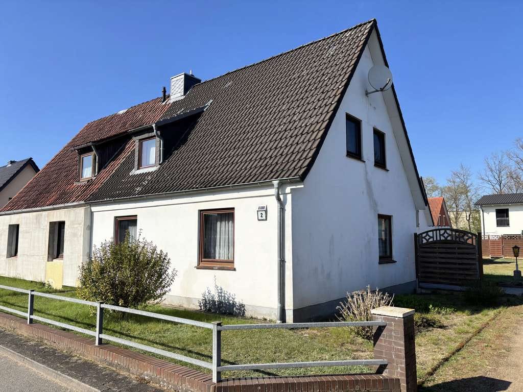 Immobilie in Büchen - . . . kleine Haushälfte für Selbstnutzer oder zur Vermietung . . . - Bild 1