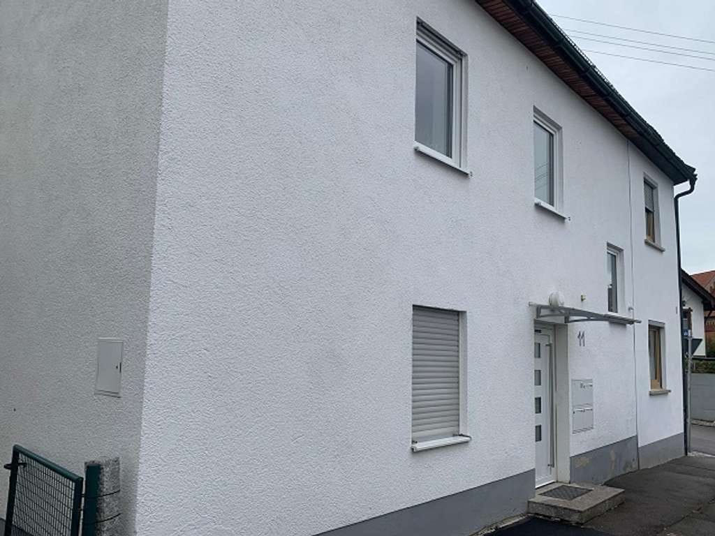 Immobilie in Weißenhorn - ***Stadthaus mit drei kleinen Wohnungen ***5,1 % Brutto-Rendite*** - Bild 1
