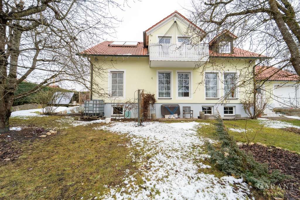 Immobilie in Stammham - Großzügiges Einfamilienhaus in ruhiger Ortsrandlage von Stammham  - Bild 1