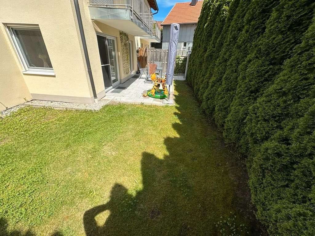 Immobilie in Attenkirchen - Raumwunder in Bestlage -Stillvolle DHH mit 7 Zimmern & TOP Energieeffizienz A+ - Bild 3